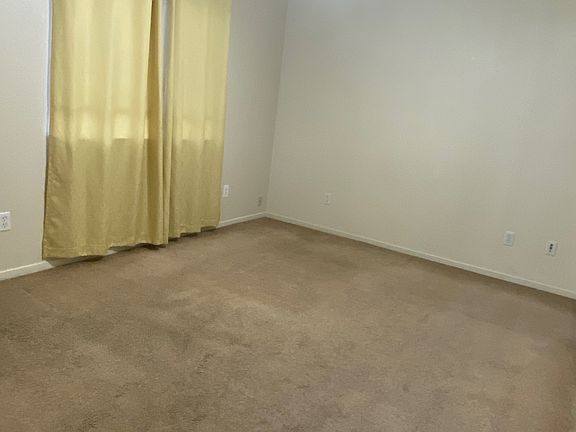 3rd image of 305 Woodcrest Way #1