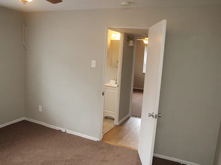 7574 Buckingham Dr #6 — Photo 16