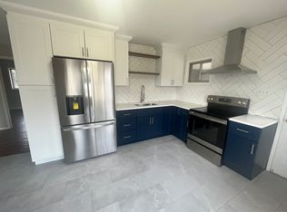 15 Rogers Ln, Enfield, CT 06082