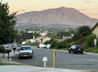 337 Merryfields Ave, Colton, CA 92324