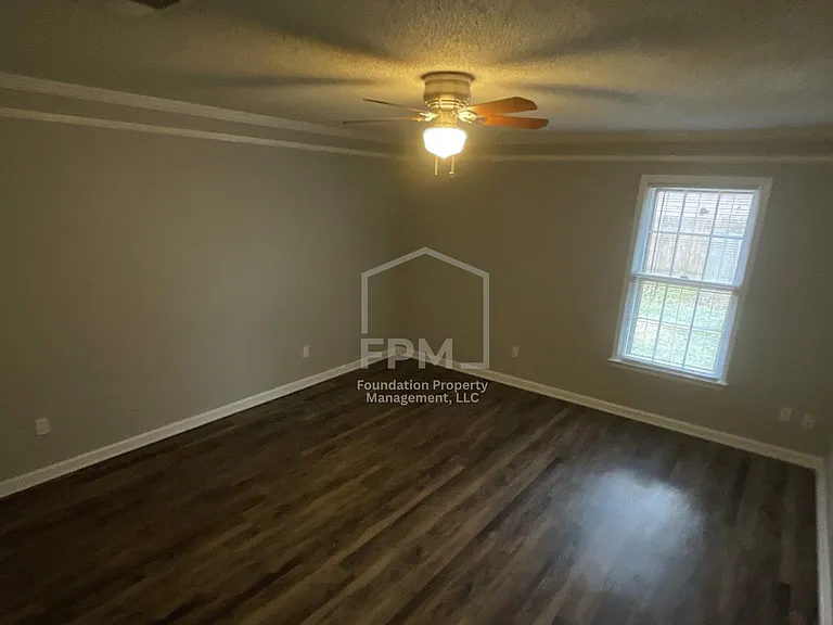 7089 Cobblestone Dr — Photo 8