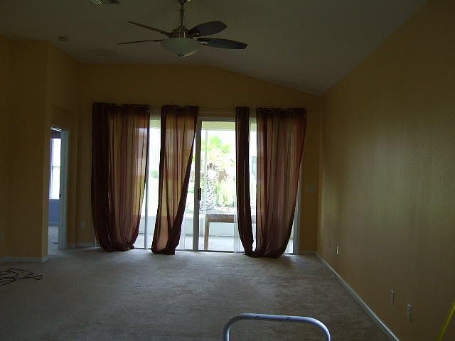 2nd image of 3861 Silverpoint Ln