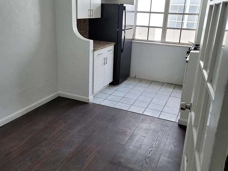1350 Euclid Ave #6 — Photo 3