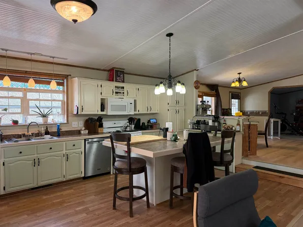 195 Lenny Rd, Potsdam, NY 13676