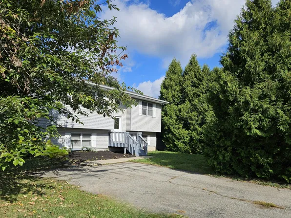 647 N Calumet Rd, Chesterton, IN 46304