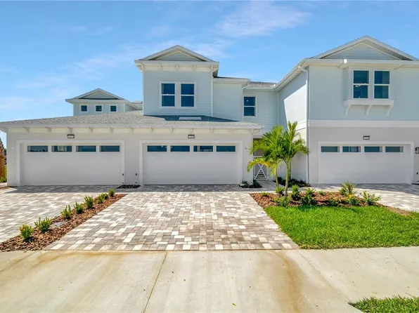 31873 Anchor Point Dr, Wesley Chapel, FL 33545