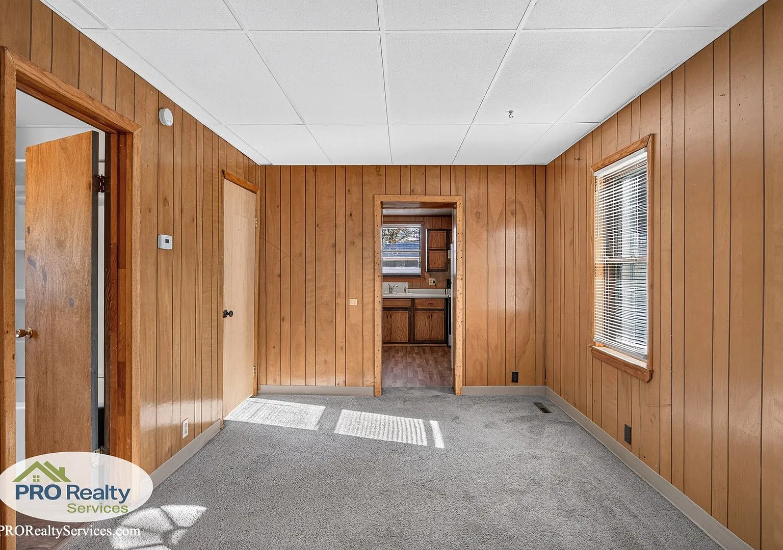 2 Bedroom Home Conveniently Located Between Woodbury and West St. Paul! — Photo 4