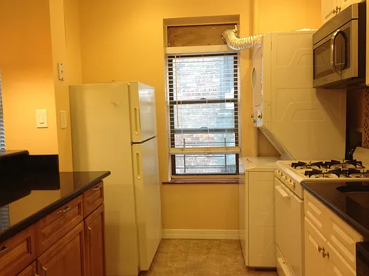 Rented by Bohemia Realty Group | media 23