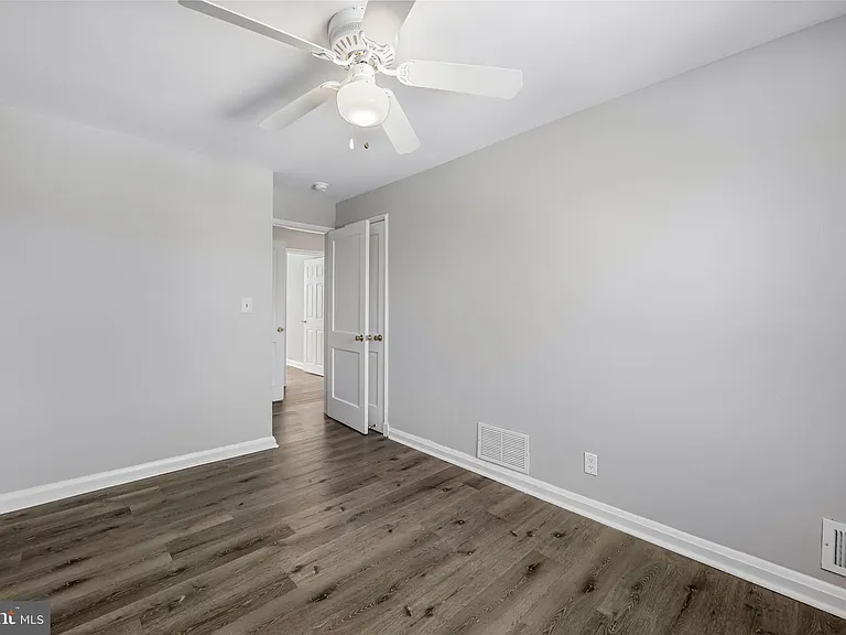 7520 Durwood Rd — Photo 19