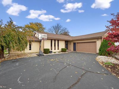 1832 Rhoda Ave, Mount Joy, PA, 17552