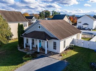 1007 Pendleton Dr, Waynesboro, VA 22980