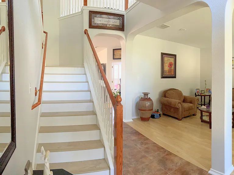 324 Willow Loop — Photo 9