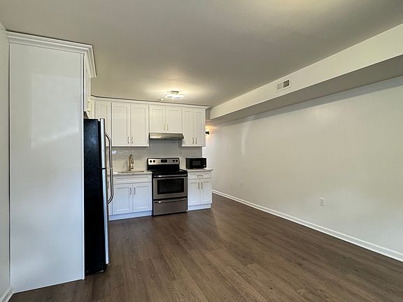 2nd image of 339 Union Ave #2