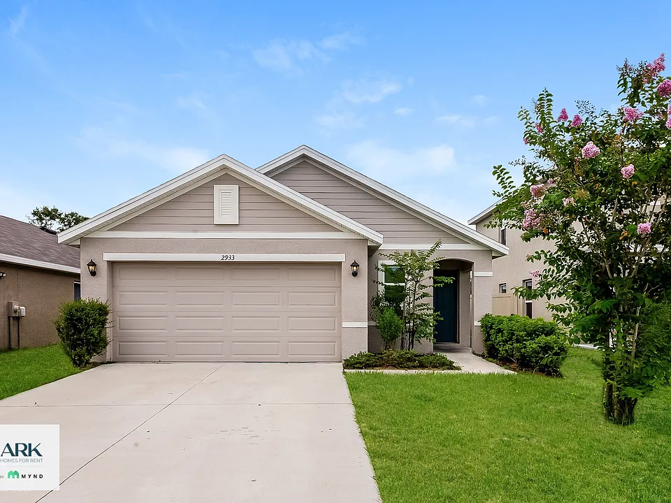 2933 Great Abaco Way