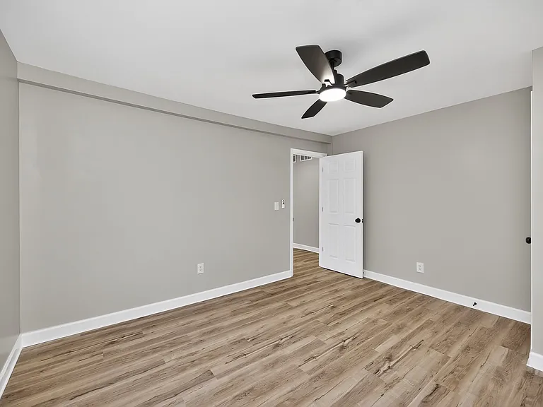 2804 Yankee Rd — Photo 5