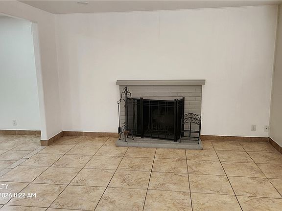 3rd image of 4709 Heidi Cir