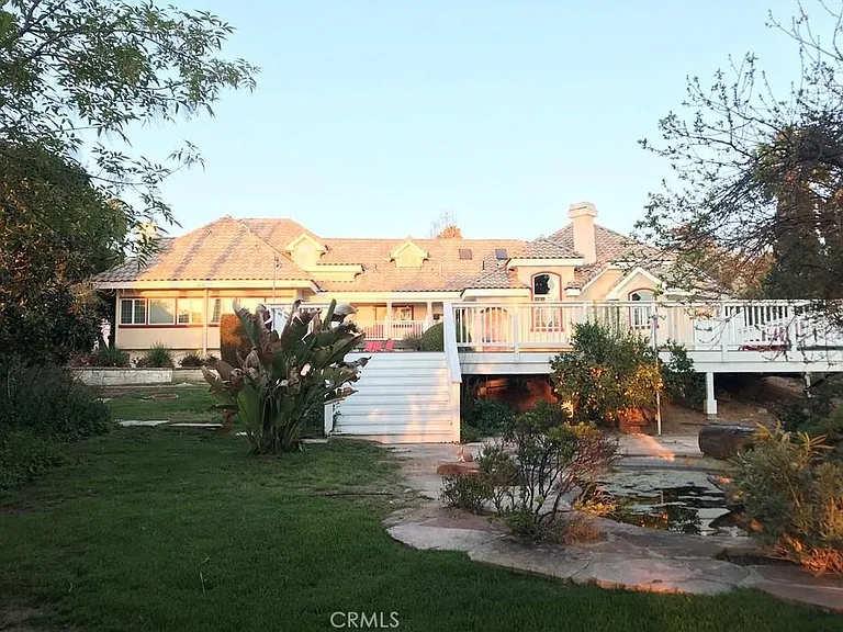 31063 E Sunset Dr N — Photo 3