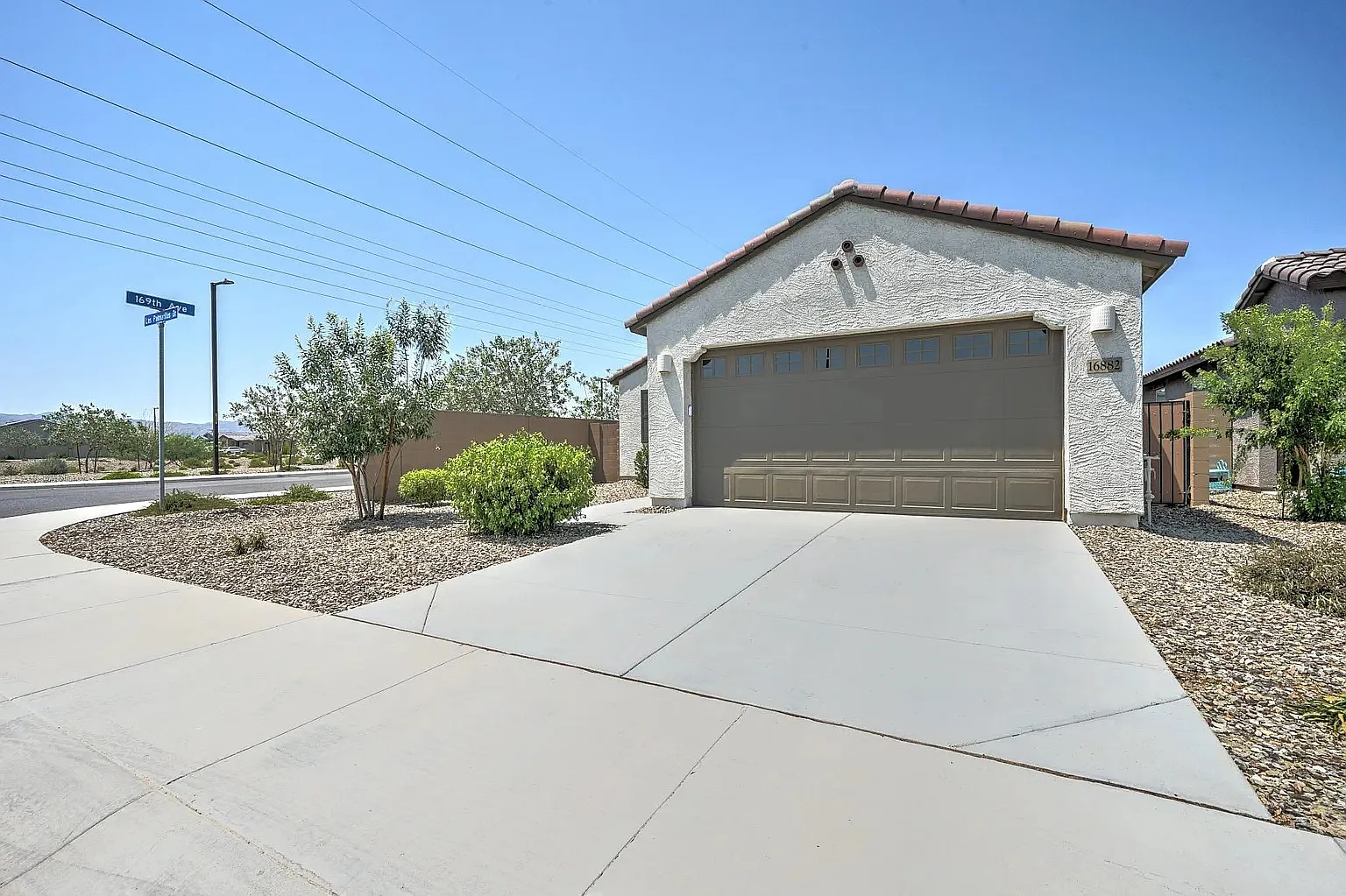16882 W Las Palmaritas Dr — Photo 3