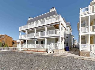 113 37th St #2B, Sea Isle City, NJ 08243