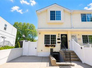 200 Chestnut Ave, Staten Island, NY 10305