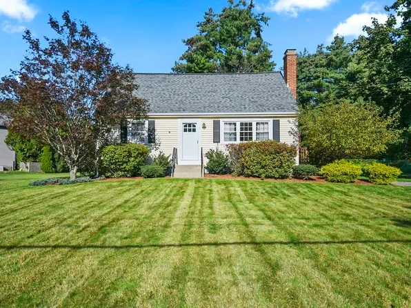 7 Collins Dr, Hudson, MA 01749