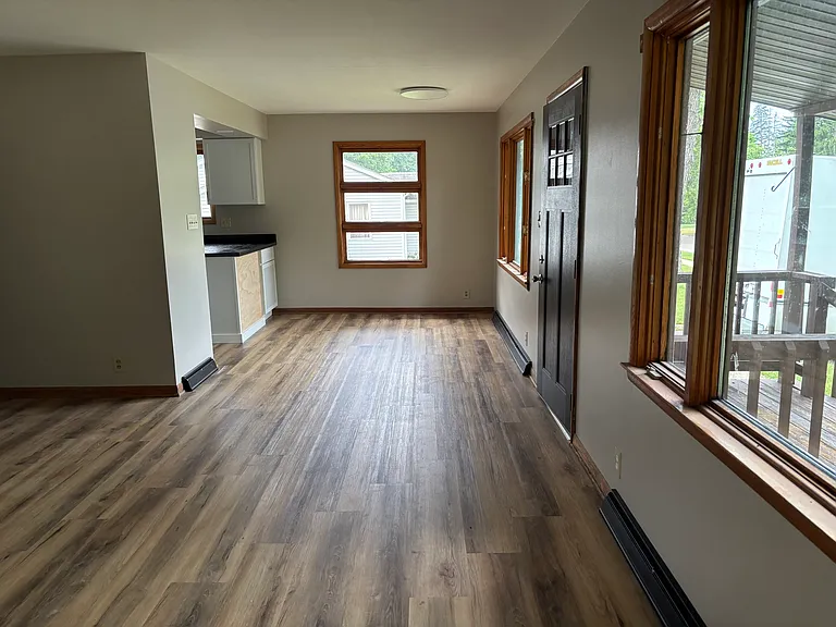 1763 Mohawk Dr — Photo 2