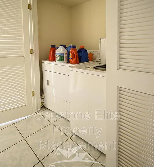 161-163 Sussex Ave #1-1-1 — Photo 7