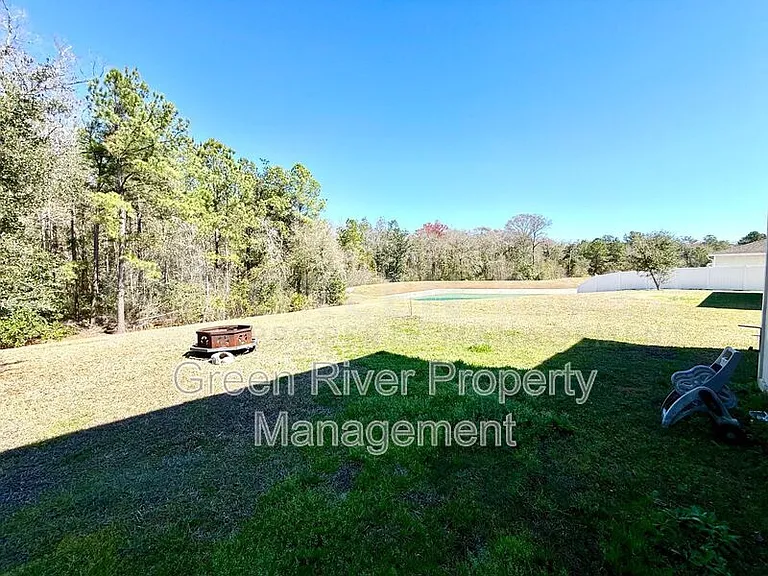 8704 Lake George Cir W — Photo 43