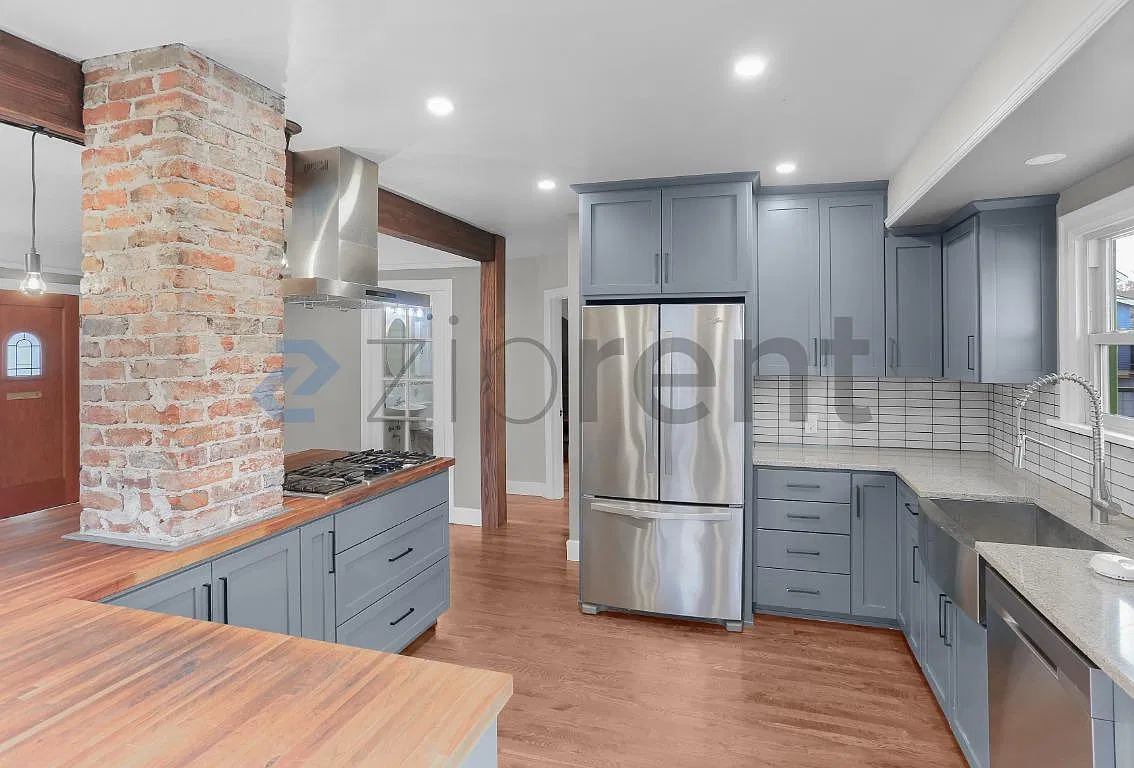 3 bed, 1700 sqft, $3,400 — Photo 4