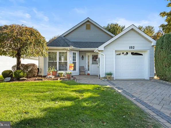 192 Peach Tree Pl, Freehold, NJ 07728