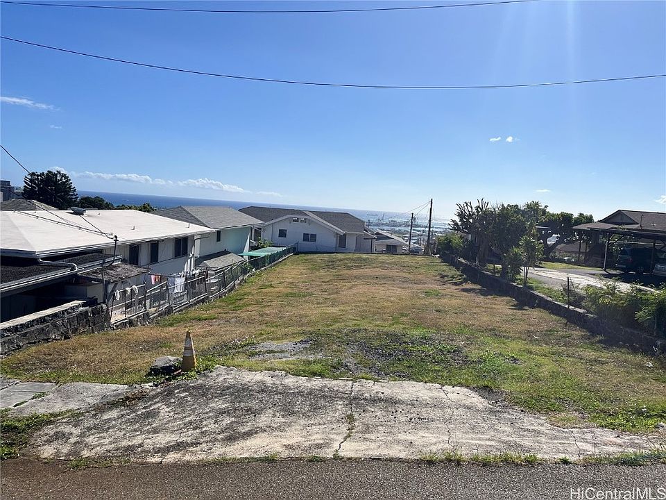 1st image of 1007 Alewa Dr APT B