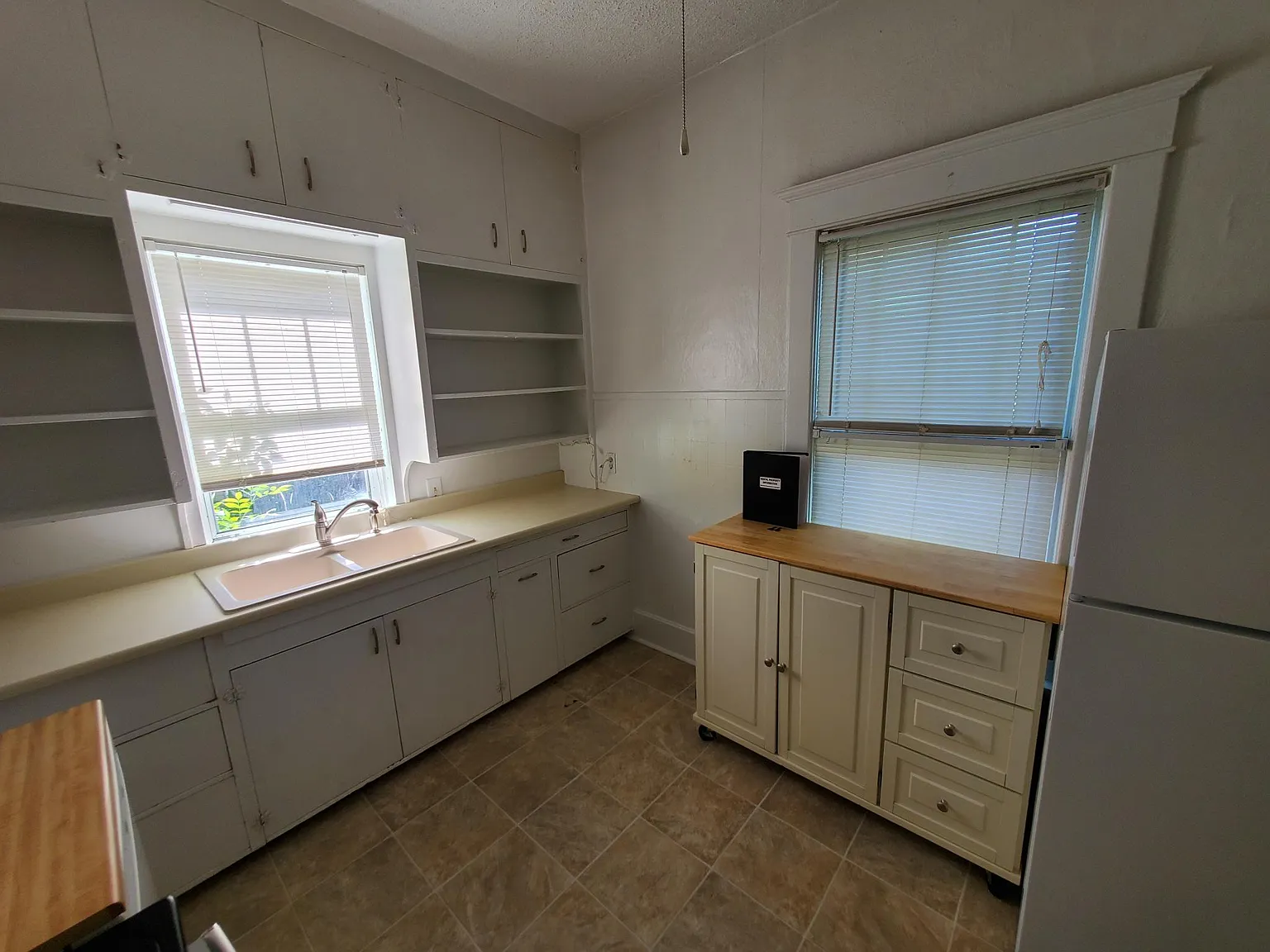 2 bed, $1,200 — Photo 3