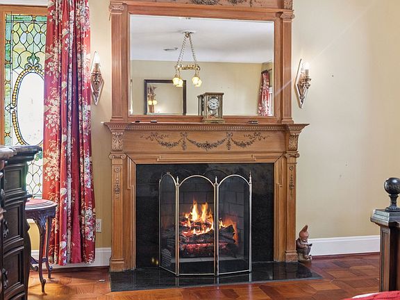 20th image of 1374 Peter Pond Rd