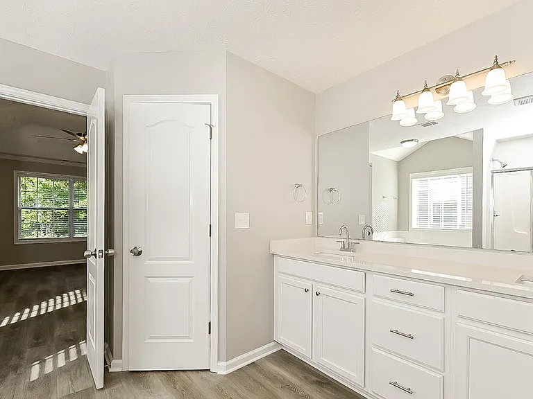 129 Makenna Dr — Photo 12