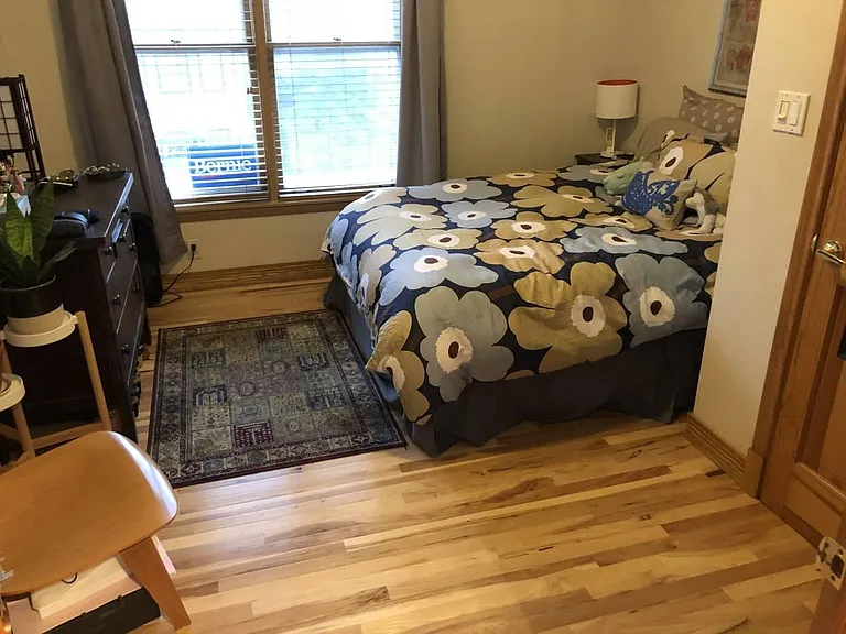 2155 W Erie St #2 — Photo 4