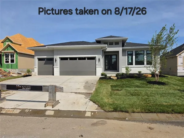 11235 S Gleason Rd, Olathe, KS 66061