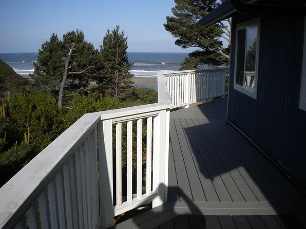 6125 Short Ave, Lincoln City, OR 97367