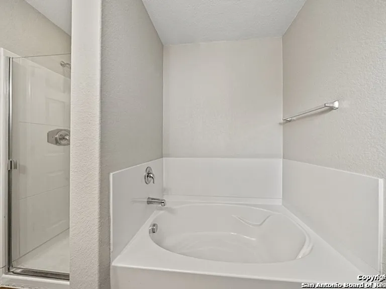 10134 Castello Cyn — Photo 20