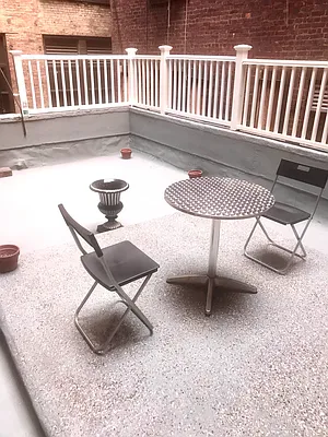 Rented by Bond New York | media 43