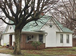 127 W Union St, Worthington, IN 47471