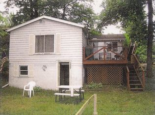 14054 Lakeshore Dr, Hudson, MI 49247