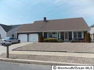 215 Valhalla Dr, Mantoloking, NJ 08738