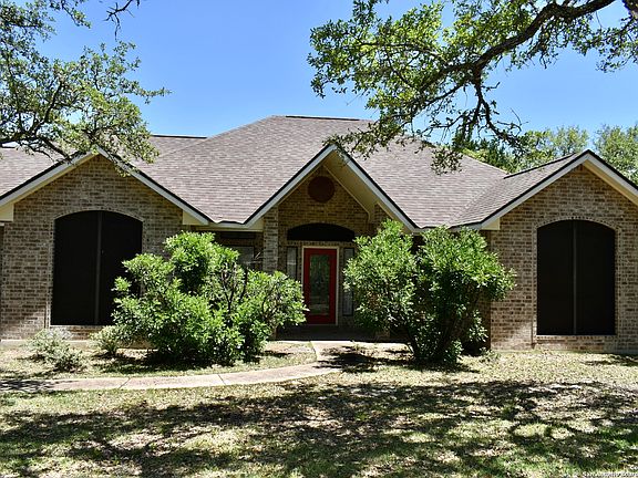 3rd image of 421 DRESDEN WOOD DR