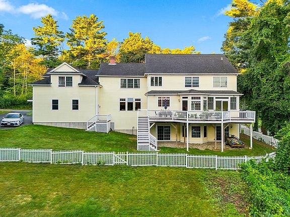 4th image of 10 Bartelli Rd