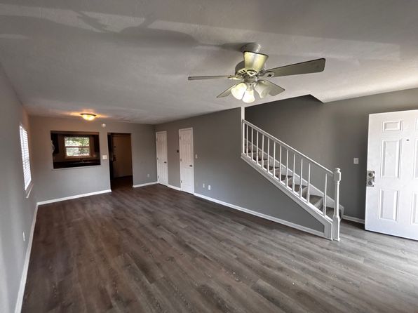 911 SW 62nd Ter APT A