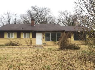 7103 Russell Ave, East Saint Louis, IL 62203