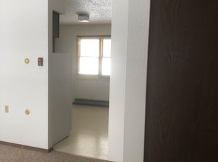 603 7th St #7, Elma, IA 50628