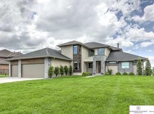 24319 Douglas Cir, Waterloo, NE 68069
