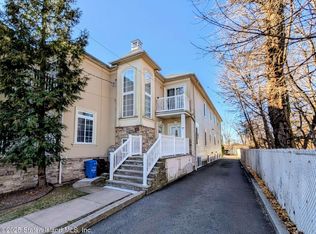 340 Union Ave #A, Staten Island, NY 10303