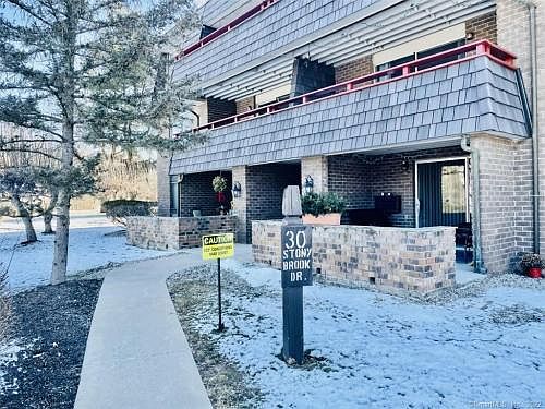 1st image of 30 Stony Brook Dr APT A4
